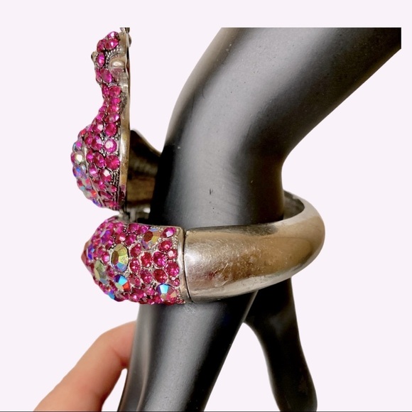 Bejeweled‎ Bedazzled embellished Rhinestone Pink Peacock metal cuff bracelet OS - Picture 5 of 12